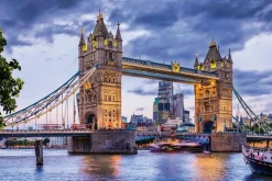 Ravensburger 3000 Pieces & Above* - Looking Good, London - 3000 Piece Jigsaw Puzzle