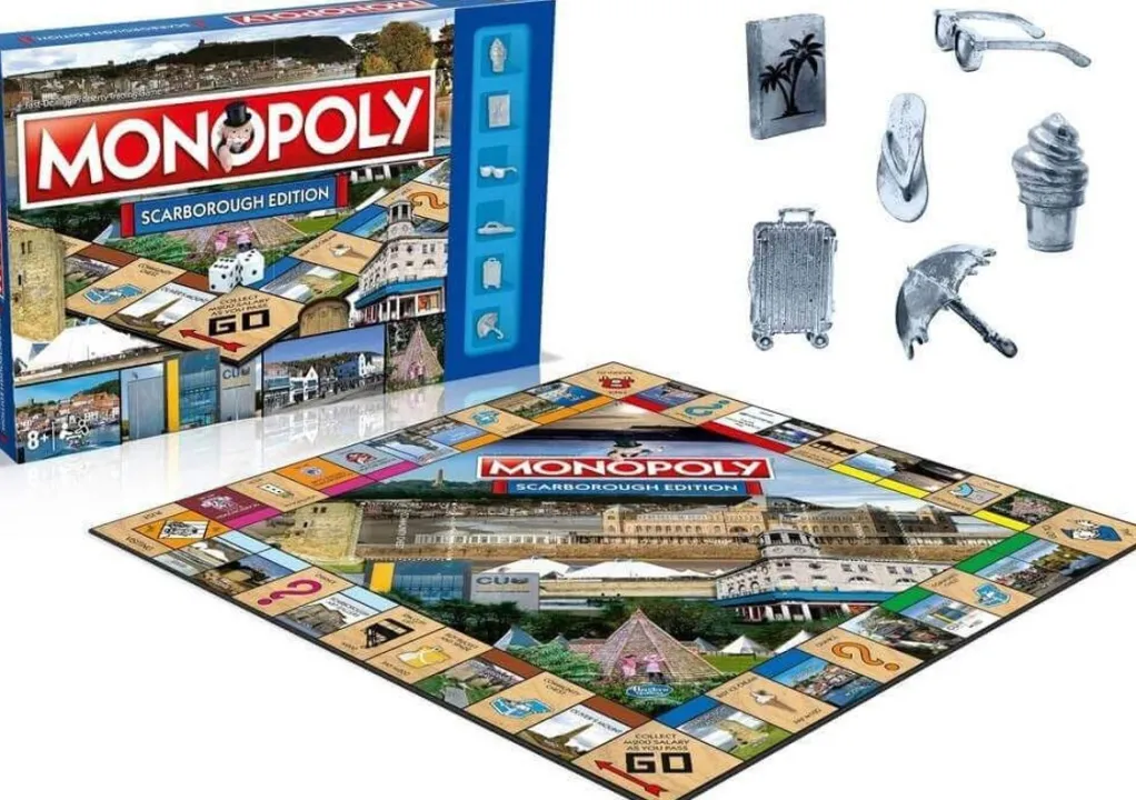Winning Moves 1000 Pieces* - Monopoly - Scarborough Edition